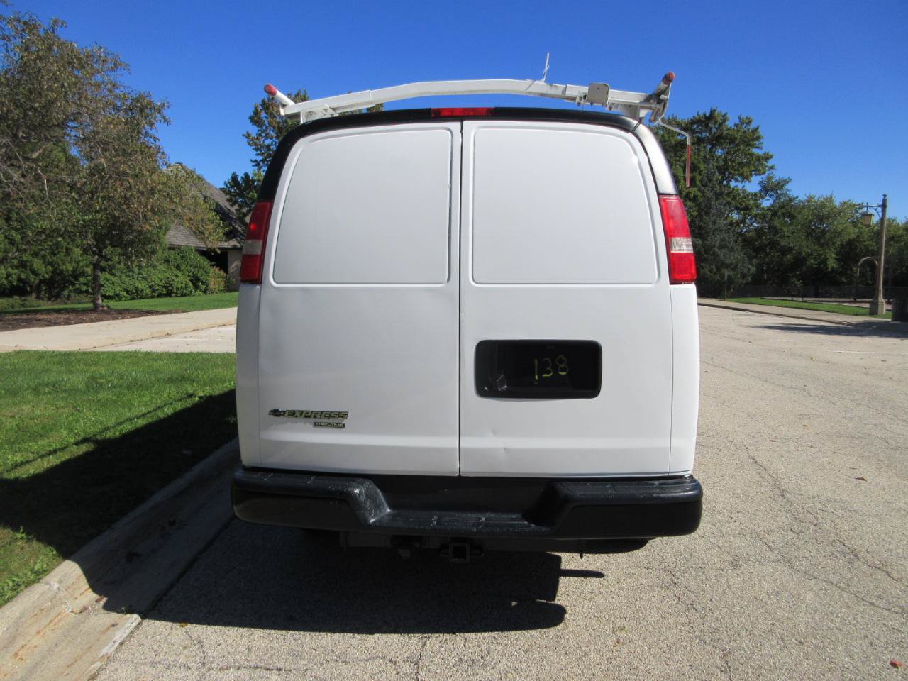 Used 2016 Chevrolet Express 3500 Extended RWD image 12