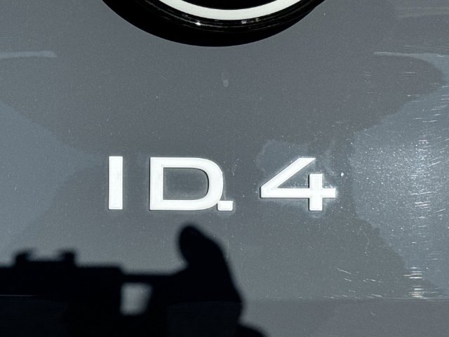 Used 2023 Volkswagen ID.4 Pro S RWD image 32