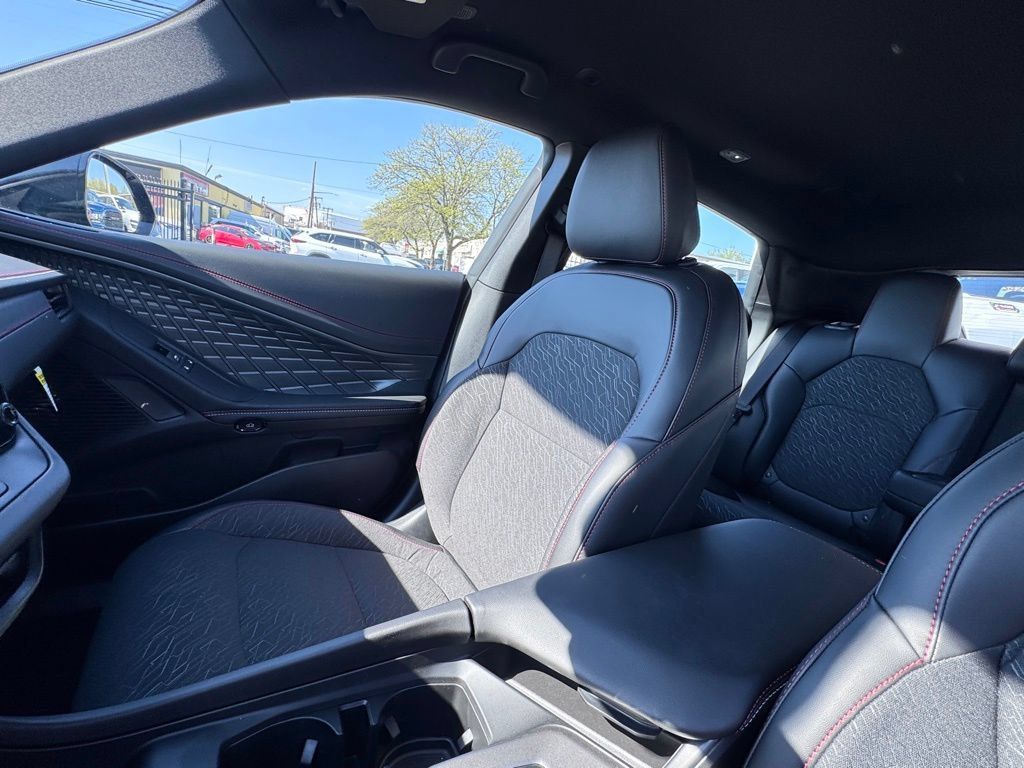 New 2026 Dodge Charger R/T w/ Driver Convenience Group AWD/4WD image 14