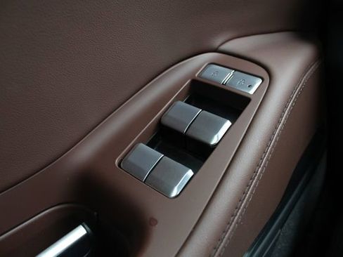 New 2026 Lincoln Navigator Reserve AWD/4WD image 6