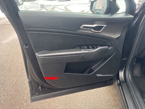 Used 2024 Kia Sportage X-Line w/ X-Line Premium Package image 9