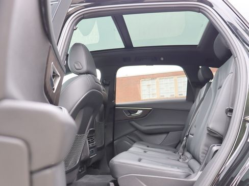 Used 2023 Audi Q7 2.0T Premium AWD/4WD image 13