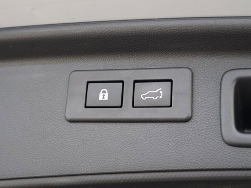 Used 2023 Subaru Forester Touring image 19