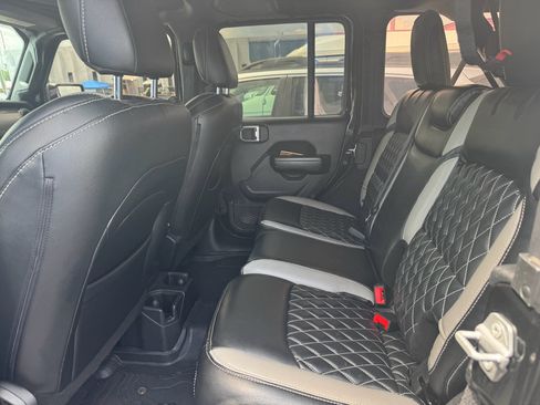 Used 2021 Jeep Wrangler Unlimited Sport AWD/4WD image 4