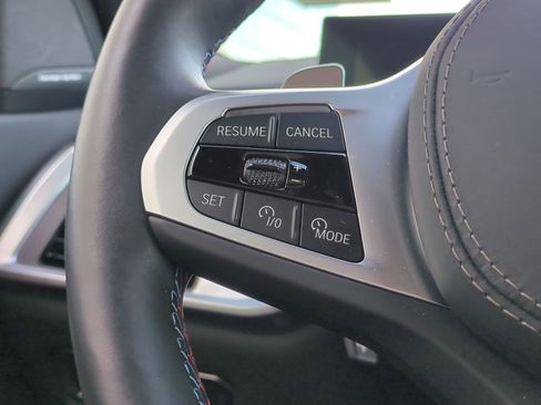 Used 2026 BMW X7 M60i image 19