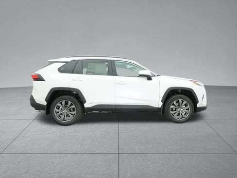Used 2024 Toyota RAV4 XLE Premium w/ Weather Package AWD/4WD image 31