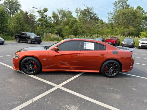 Used 2022 Dodge Charger Scat Pack w/ Dynamics Package RWD image 3