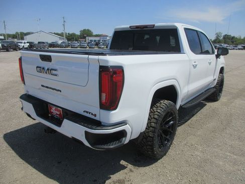 New 2026 GMC Sierra 1500 AT4 w/ AT4 Premium Package AWD/4WD image 5