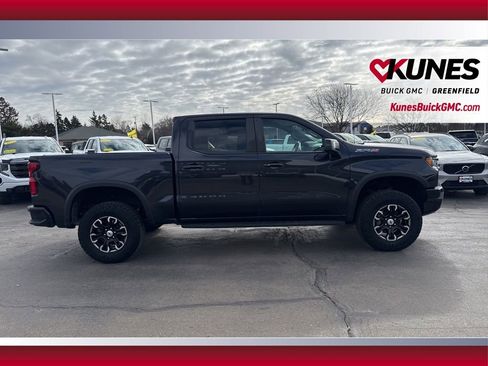 Used 2023 Chevrolet Silverado 1500 ZR2 w/ Technology Package image 4