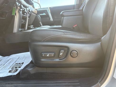Used 2018 Toyota 4Runner SR5 Premium AWD/4WD image 19