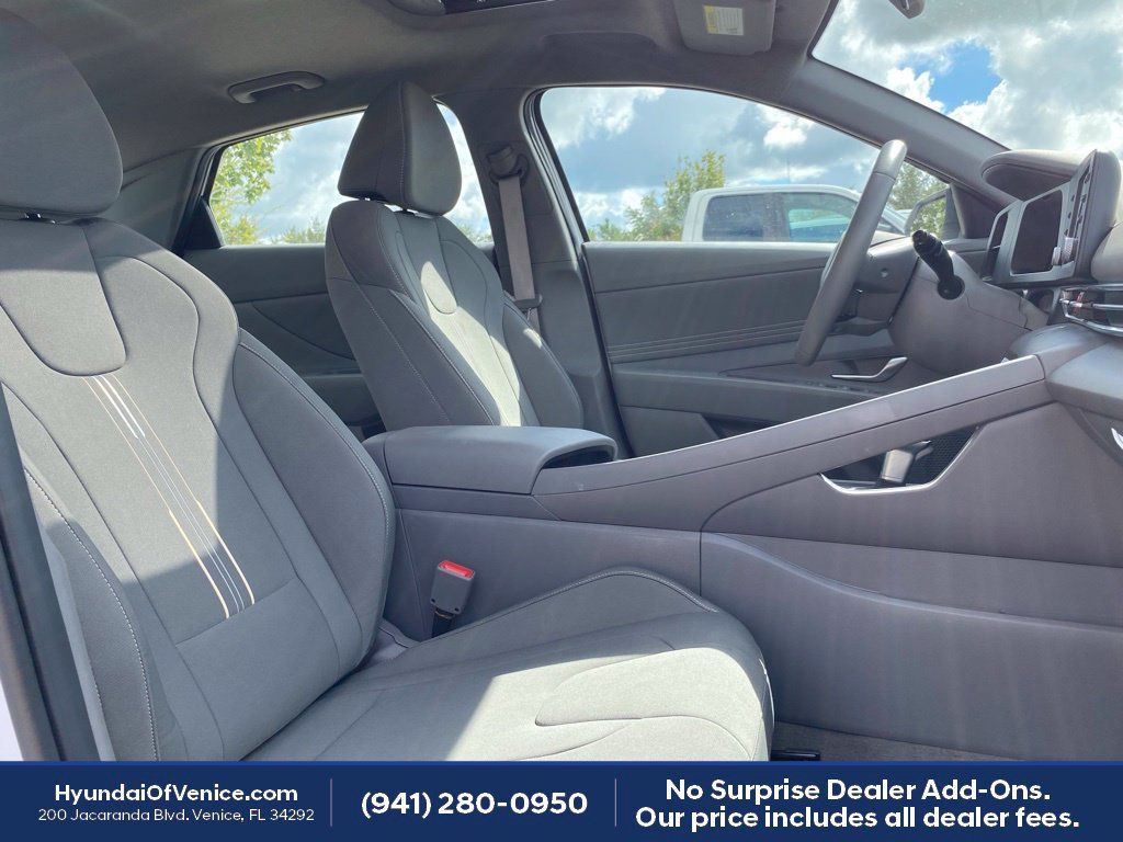 Certified 2026 Hyundai Elantra SEL Sport Premium FWD image 16
