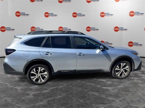 Certified 2022 Subaru Outback Limited image 8