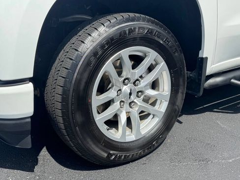 Used 2021 Chevrolet Silverado 1500 RST w/ Convenience Package II AWD/4WD image 29
