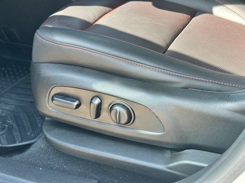 Used 2021 Chevrolet Blazer RS w/ Enhanced Convenience Package FWD image 15