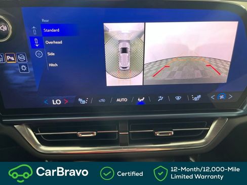 Used 2024 Chevrolet Equinox EV LT FWD image 30