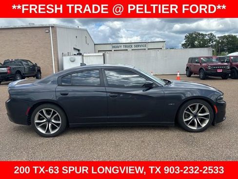 Used 2016 Dodge Charger R/T w/ Wheels & Tunes Group RWD image 13
