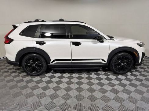 Used 2025 Honda CR-V Sport Touring image 9