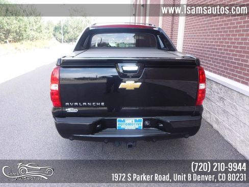 Used 2013 Chevrolet Avalanche LTZ image 26