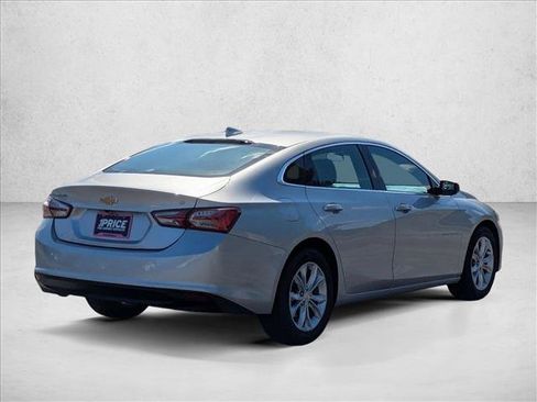 Used 2022 Chevrolet Malibu LT FWD image 5