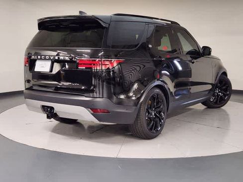 Used 2025 Land Rover Discovery S AWD/4WD image 3