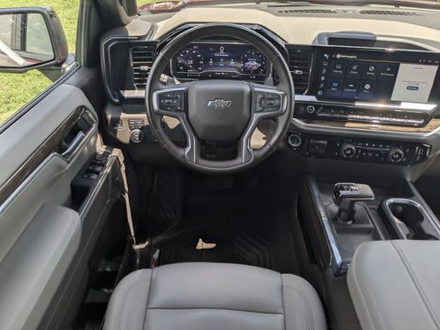 Certified 2025 Chevrolet Silverado 1500 RST AWD/4WD image 20