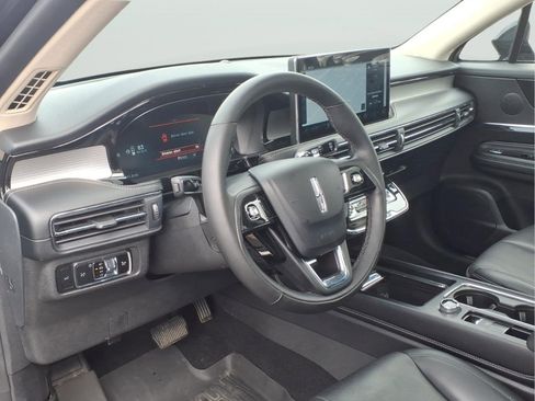 Used 2024 Lincoln Corsair AWD w/ Equipment Group 101A image 7