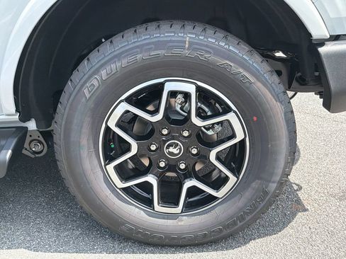 New 2026 Ford Bronco Outer Banks AWD/4WD image 19