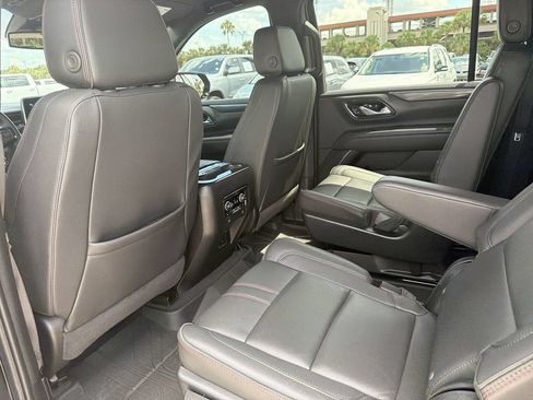 Used 2023 Chevrolet Suburban RST w/ Luxury Package RWD image 11