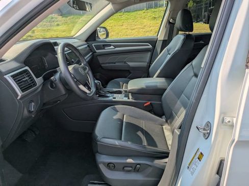 Used 2022 Volkswagen Atlas SE FWD image 21