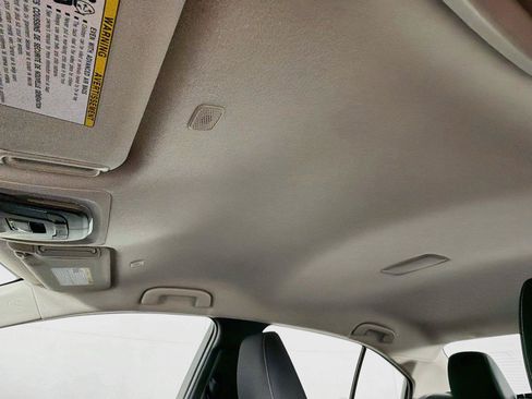 Used 2024 Toyota Corolla LE FWD image 5