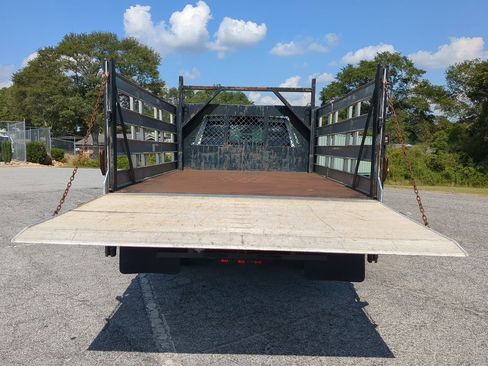 Used 2021 RAM 5500 Tradesman w/ Chrome Appearance Group image 11