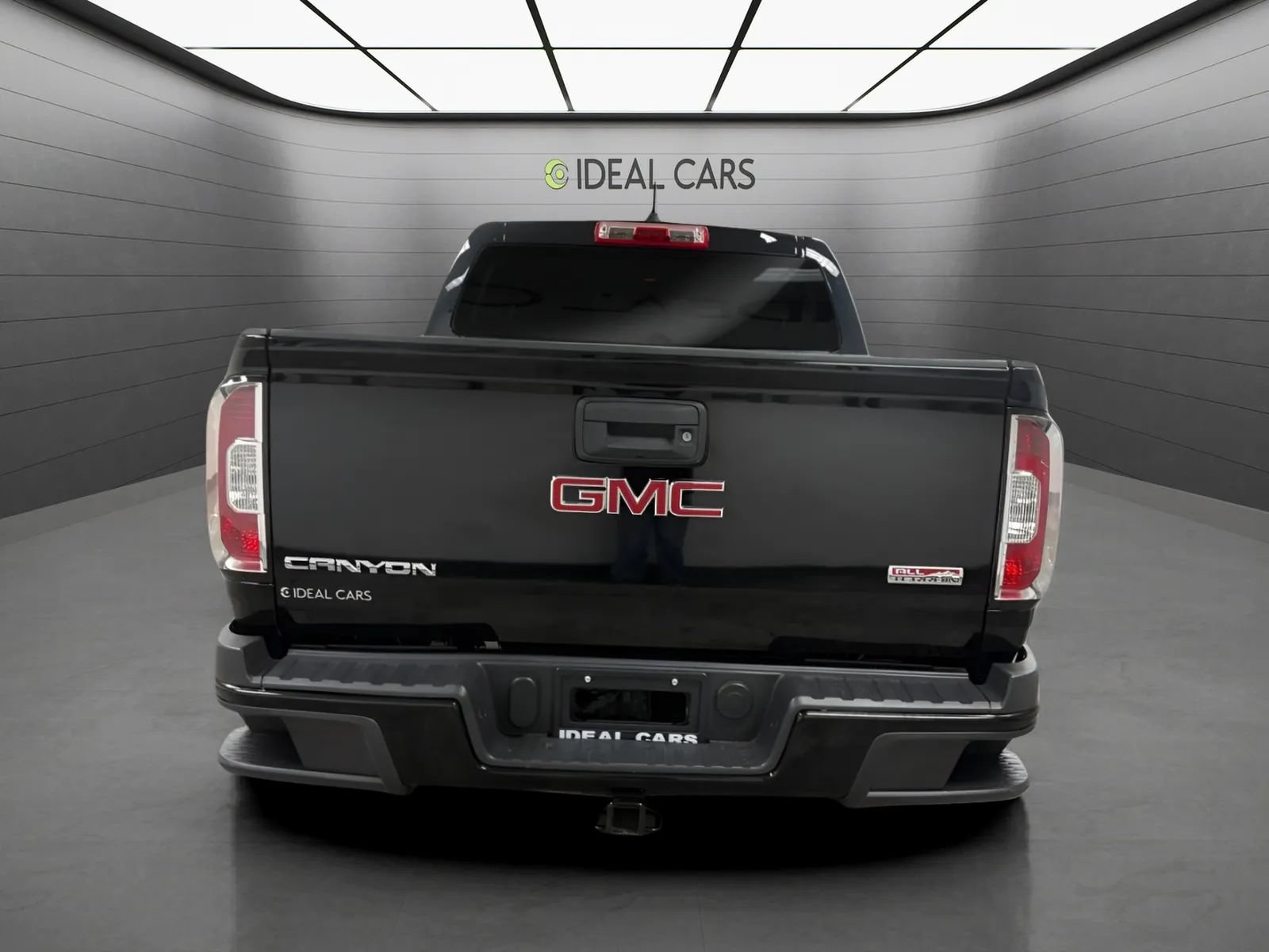 Used 2015 GMC Canyon SLE w/ All-Terrain Package AWD/4WD image 6