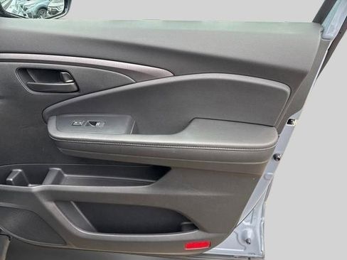 Certified 2025 Honda Ridgeline Sport image 20