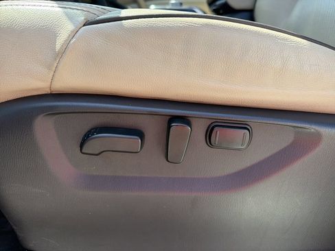 Used 2023 Nissan Armada SL w/ Captain's Chairs Package RWD image 12