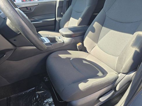 Used 2025 Toyota RAV4 LE FWD image 21
