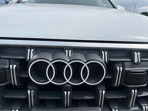 Used 2025 Audi Q7 3.0T Premium Plus AWD/4WD image 9