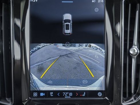 Certified 2023 Volvo XC60 B5 Plus w/ Climate Package image 40