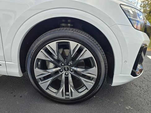 Used 2025 Audi Q8 Premium Plus image 4