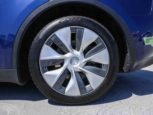 Used 2023 Tesla Model Y Long Range AWD/4WD image 10