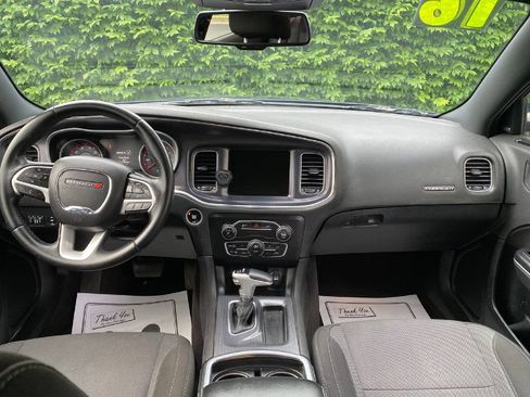 Used 2016 Dodge Charger SXT image 6