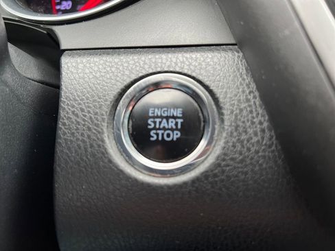 Used 2018 Toyota Camry XSE image 25