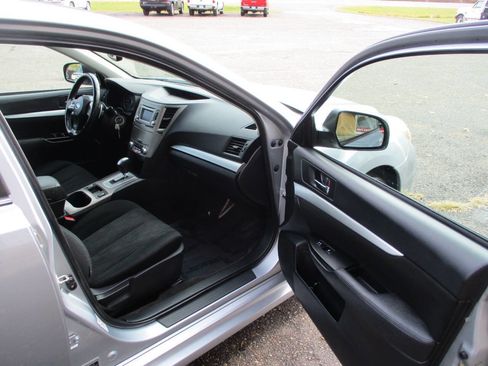 Used 2014 Subaru Legacy 2.5i Premium image 23