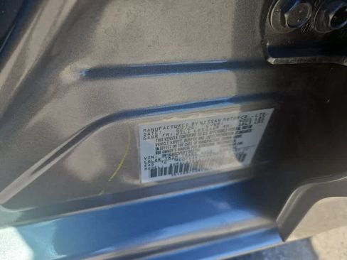 Used 2024 Nissan Sentra SV FWD image 21