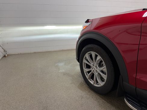 Used 2021 Ford Explorer XLT w/ Equipment Group 202A image 39