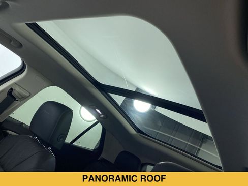 Certified 2023 Buick Envision Avenir AWD/4WD image 11