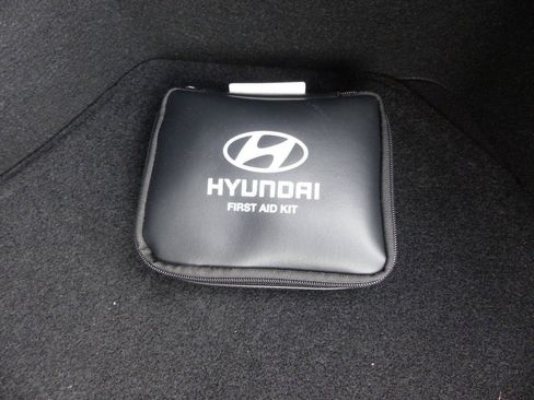 Used 2026 Hyundai Elantra Sport FWD image 37