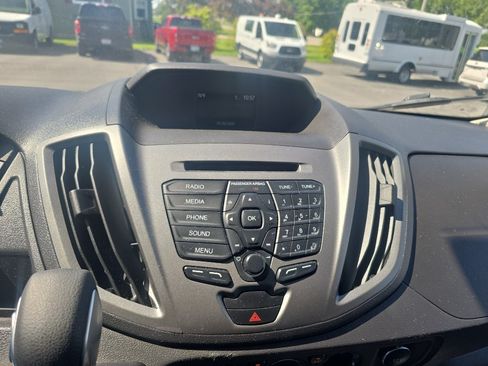 Used 2015 Ford Transit 250 130 Low Roof RWD image 15