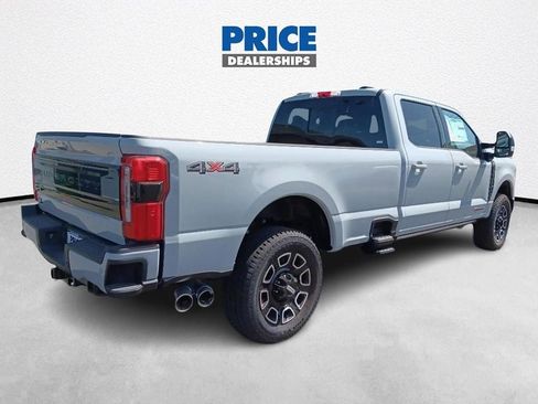 New 2025 Ford F250 Platinum image 3