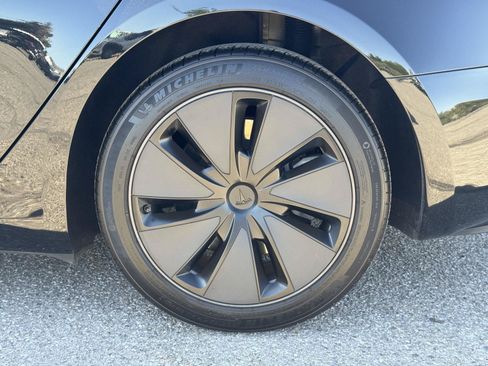 Used 2025 Tesla Model 3 Long Range RWD image 13