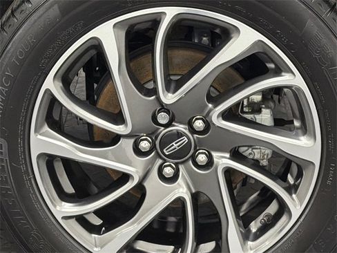 Used 2022 Lincoln Corsair FWD image 5